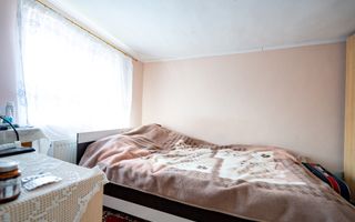 Casa de vanzare cu 2 camere si teren 1068 mp zona Renașterii - Poză 5