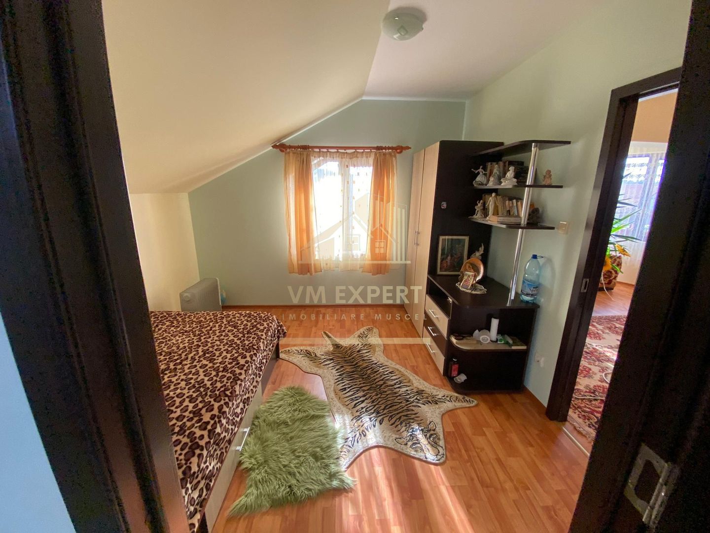 VILA 6 CAMERE TEREN, 825 MP, BEREVOIESTI, ARGES - Poză 11