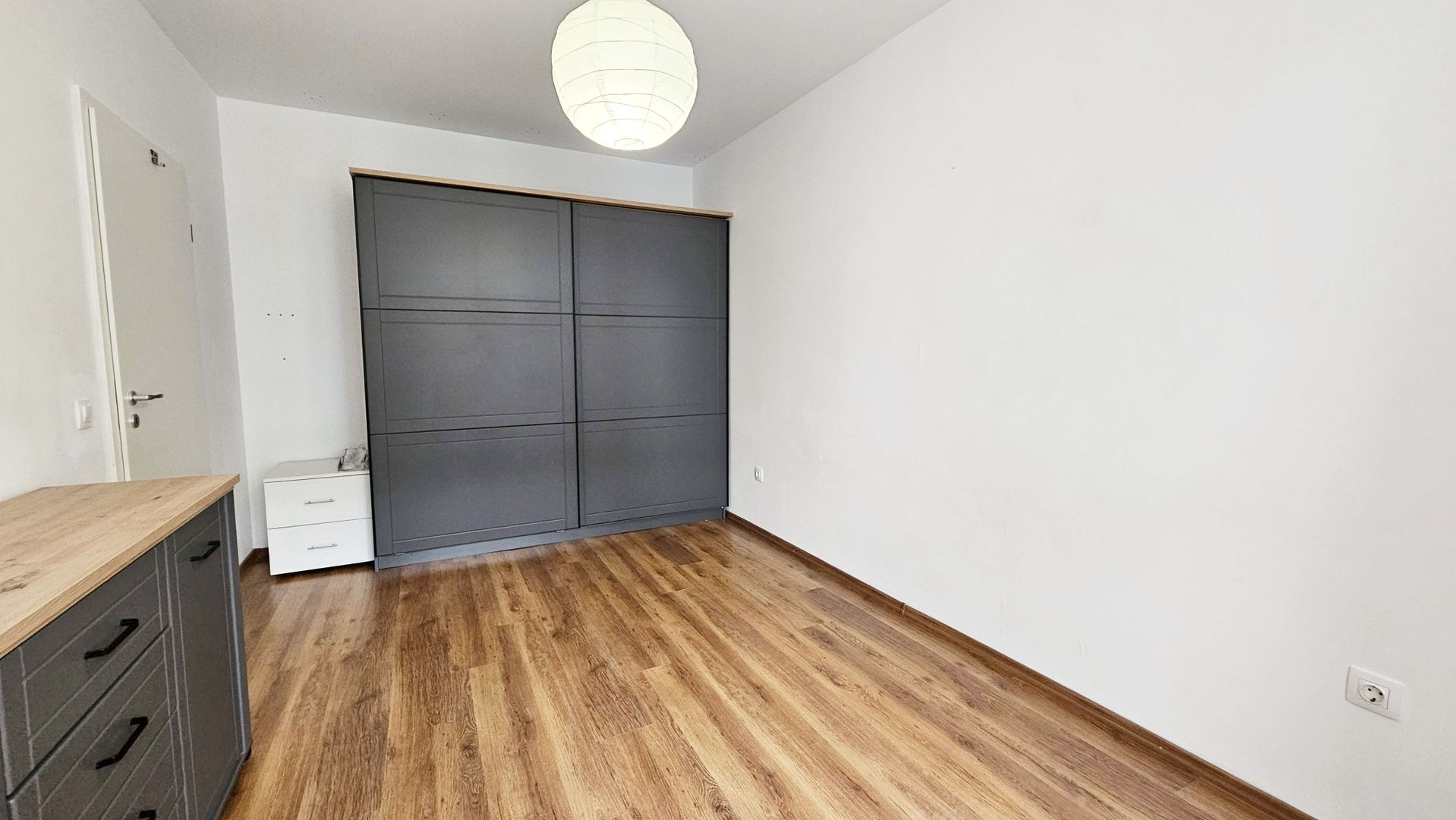 Avantgarden bloc nou, apartament mobilat, parcare,beci - Poză 7
