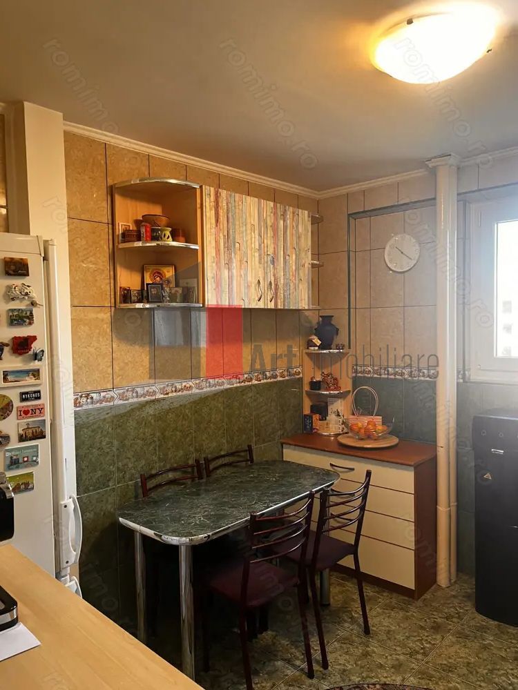 APARTAMENT 3 CAMERE STEFAN CEL MARE - OBOR - Poză 5