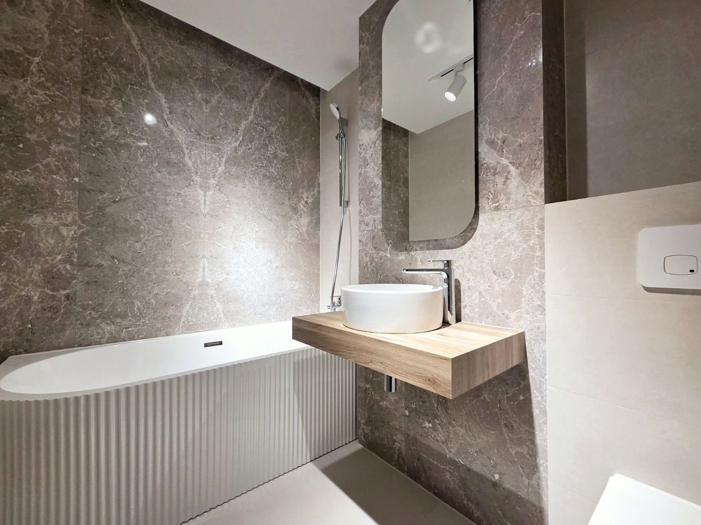 Rent I 2 rooms Apartment I Iancu Nicolae I Pool I Parking I New - Poză 11