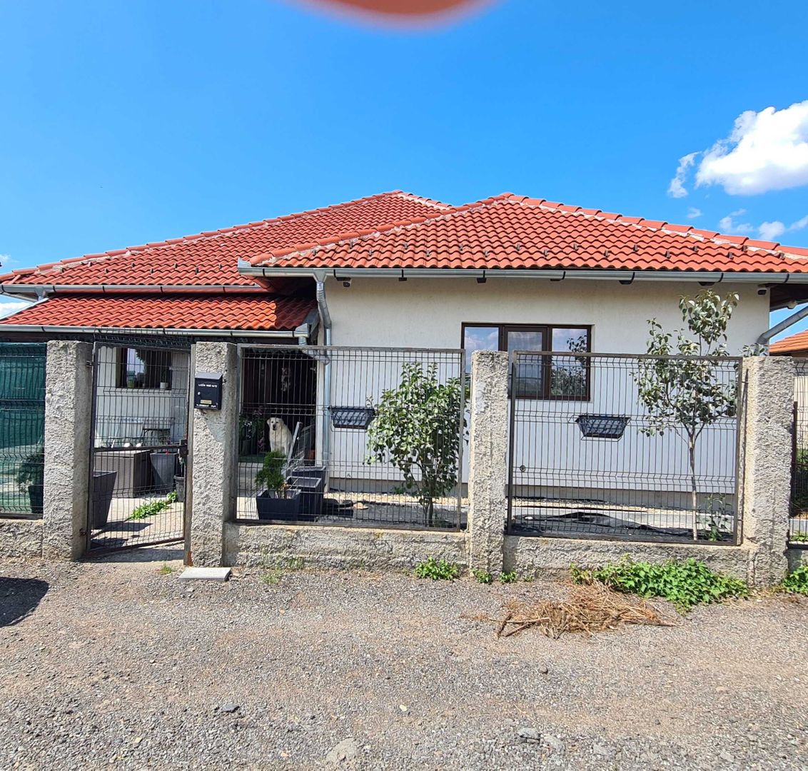 BRASADAS vinde casa tip parter in cartier Marcus. - Poză 1