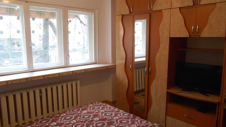 Apartament 2 camere decomandat bloc 1980 langa metrou Gorjului - Poză 4