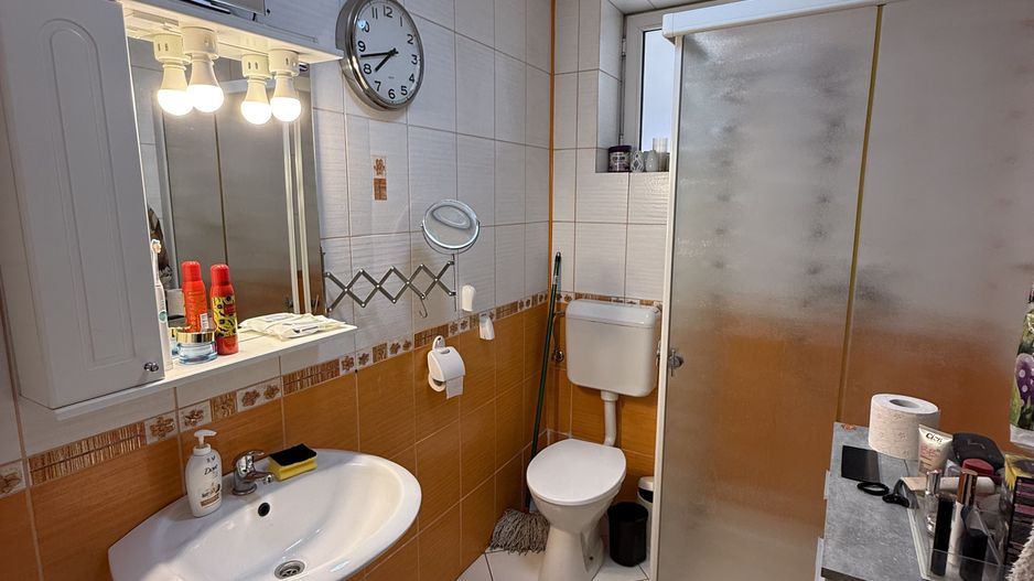 Vila P+1 cu terasă 255 mp + garaj 22,5 mp si teren 417 mp-Berceni ! - Poză 25