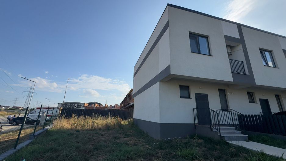 CASA INSIRUITA PIERSICULUI, 4 CAMERE, STATIE STB, BUCATARIE MOBILATA - Poză 12