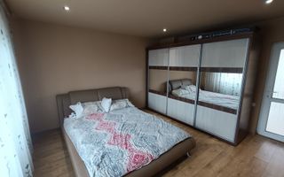 Casa cu 3 camere, 150 mpu, mobilata, utilata, garaj, curte, Ampoita - Poză 3