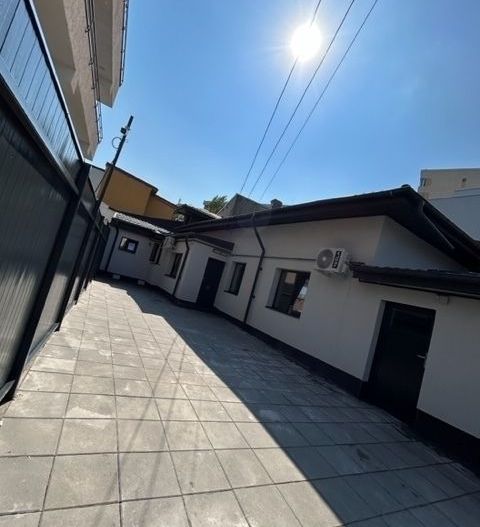 Casa 3 camere zona Bucur Obor - Poză 1