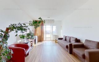 Blvd. Balcescu langa metrou Universitate, 4 camere, terasa de 50mp, 3 bai - Poză 1