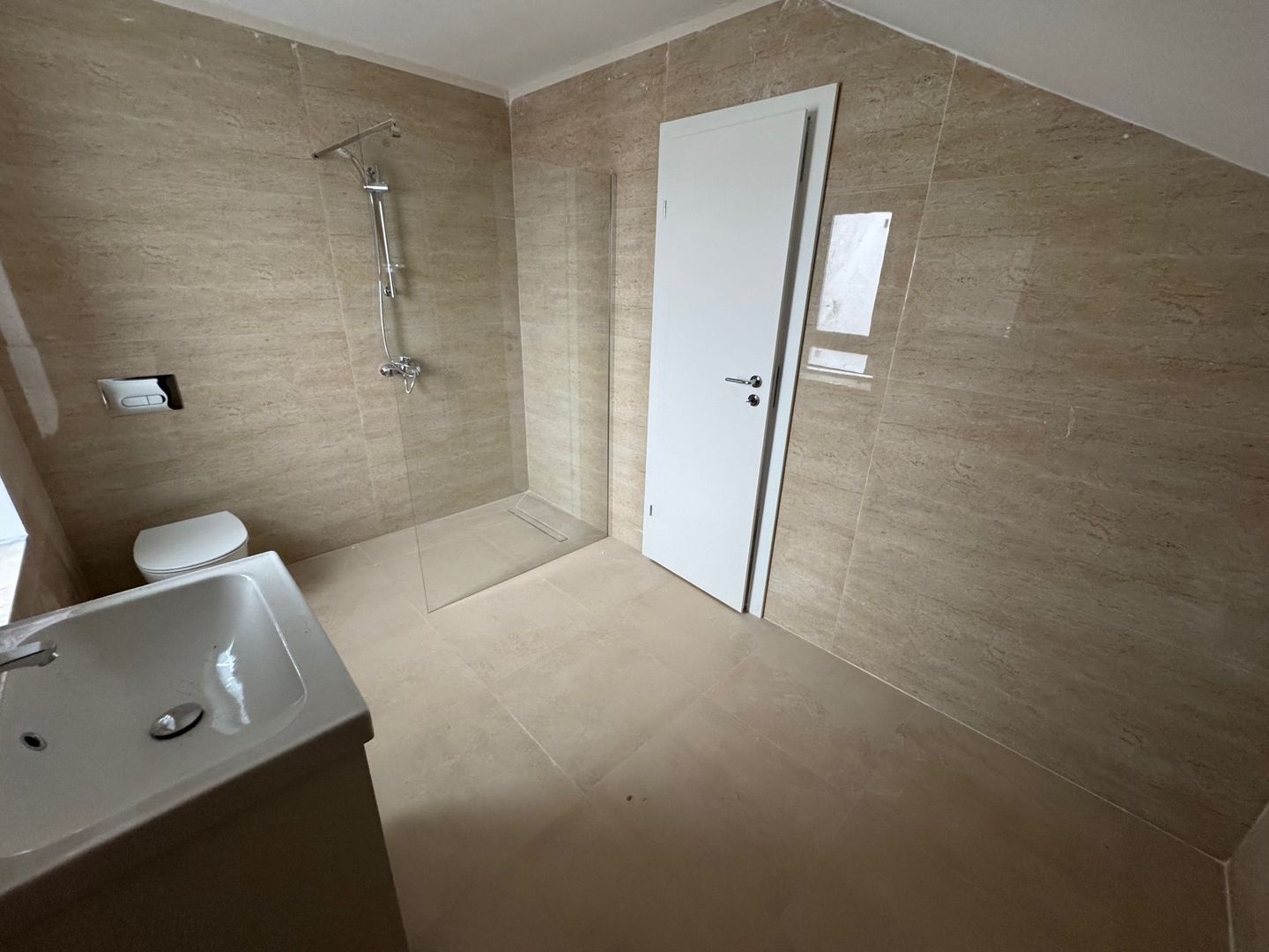 Vile Otopeni 23 august 5 camere, TOATE utilitatile - Poză 14