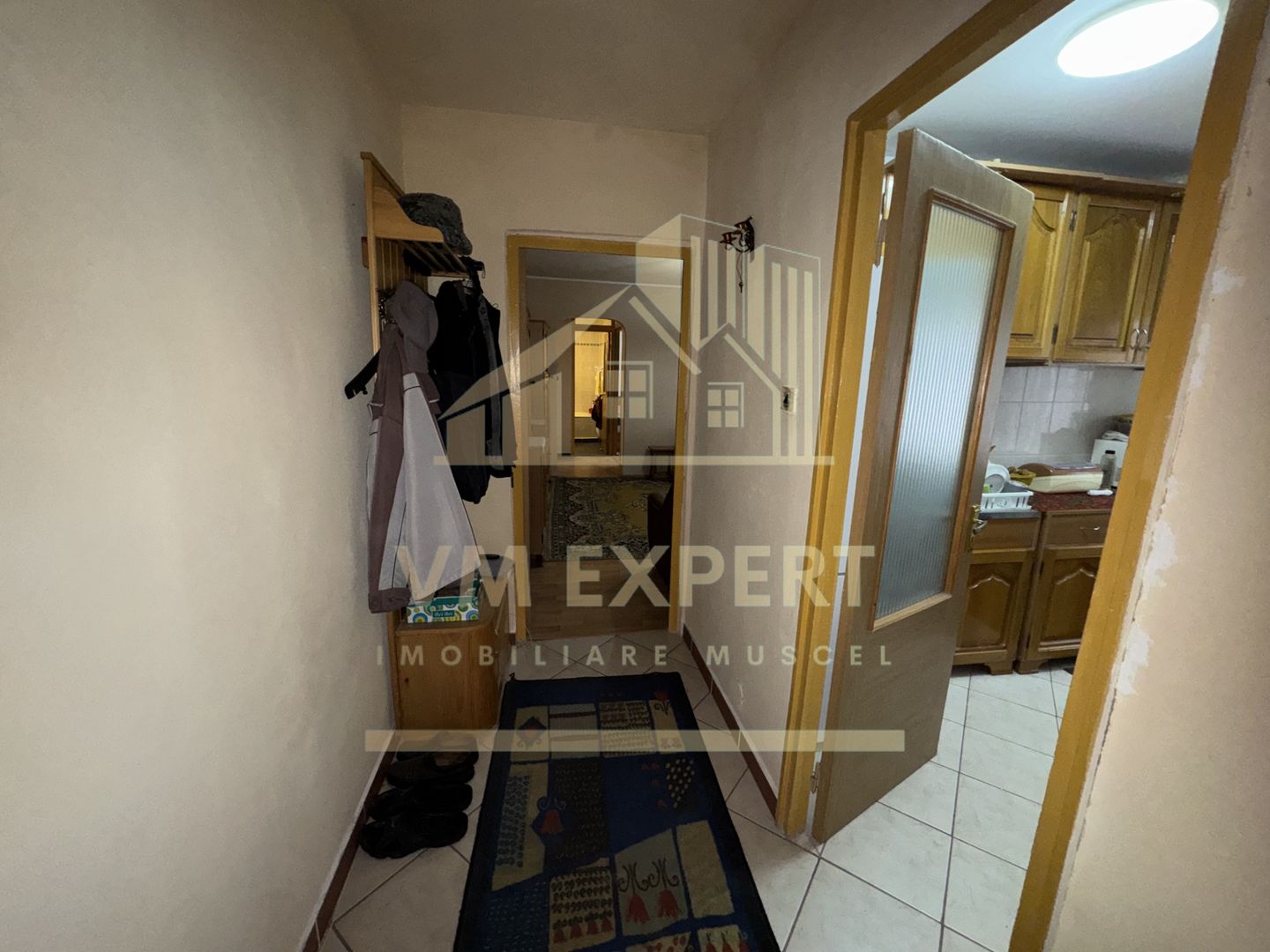 APARTAMENT 2 CAMERE ETAJ 2 CAMPULUNG VIȘOI - Poză 14