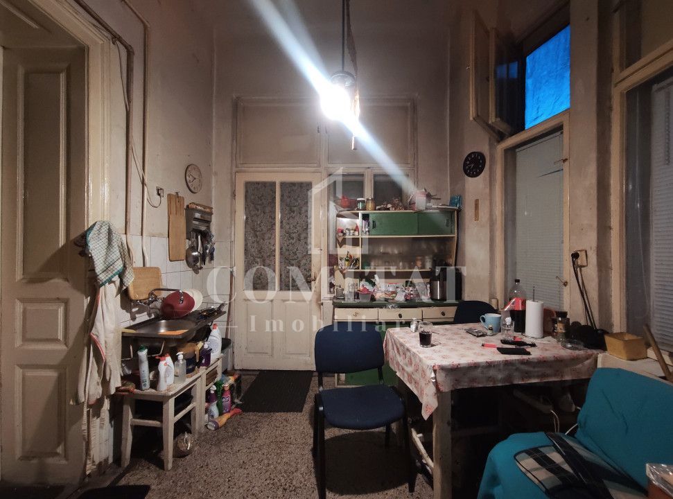 Apartament de vânzare | Clădire istorică | zona str. Republicii - Poză 2