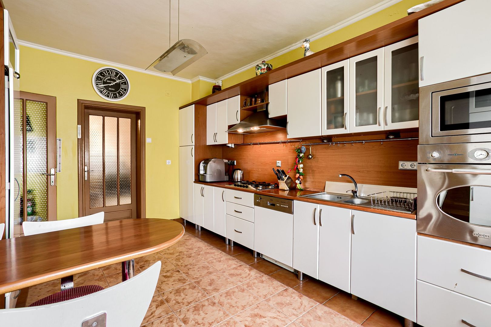 VÂNDUTĂ! Casă Sânicolaul Mic - zona Centrală - Comision 0% - Poză 4