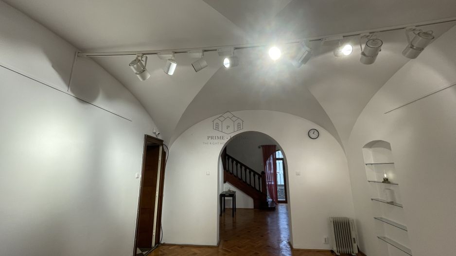 VILA SUPERBA LA INCHIRIERE PRETABILA CA SPATIU DE BIROU SAU REZIDENTA - Poză 55