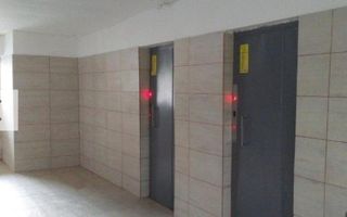 Studio 2 camere, etaj 8, balcon, Mall Vitan, pret excelent - Poză 7