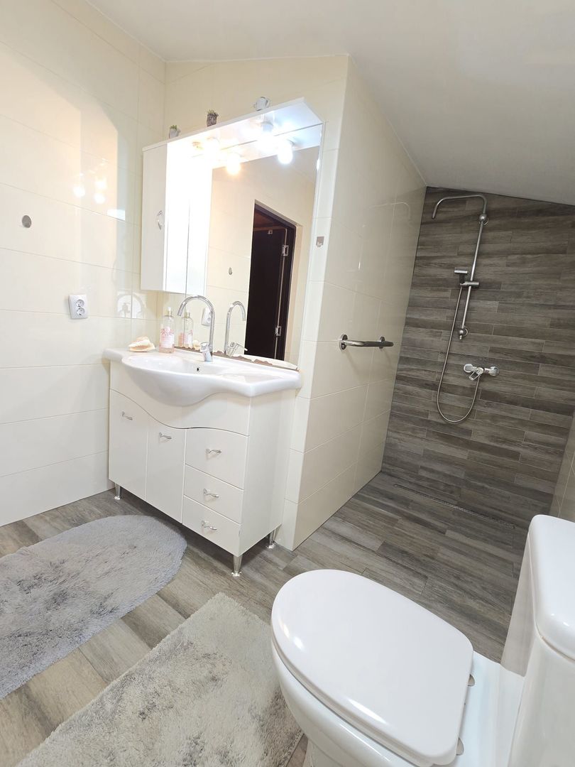 Casă cu grădină in zonă centrală - Poză 16