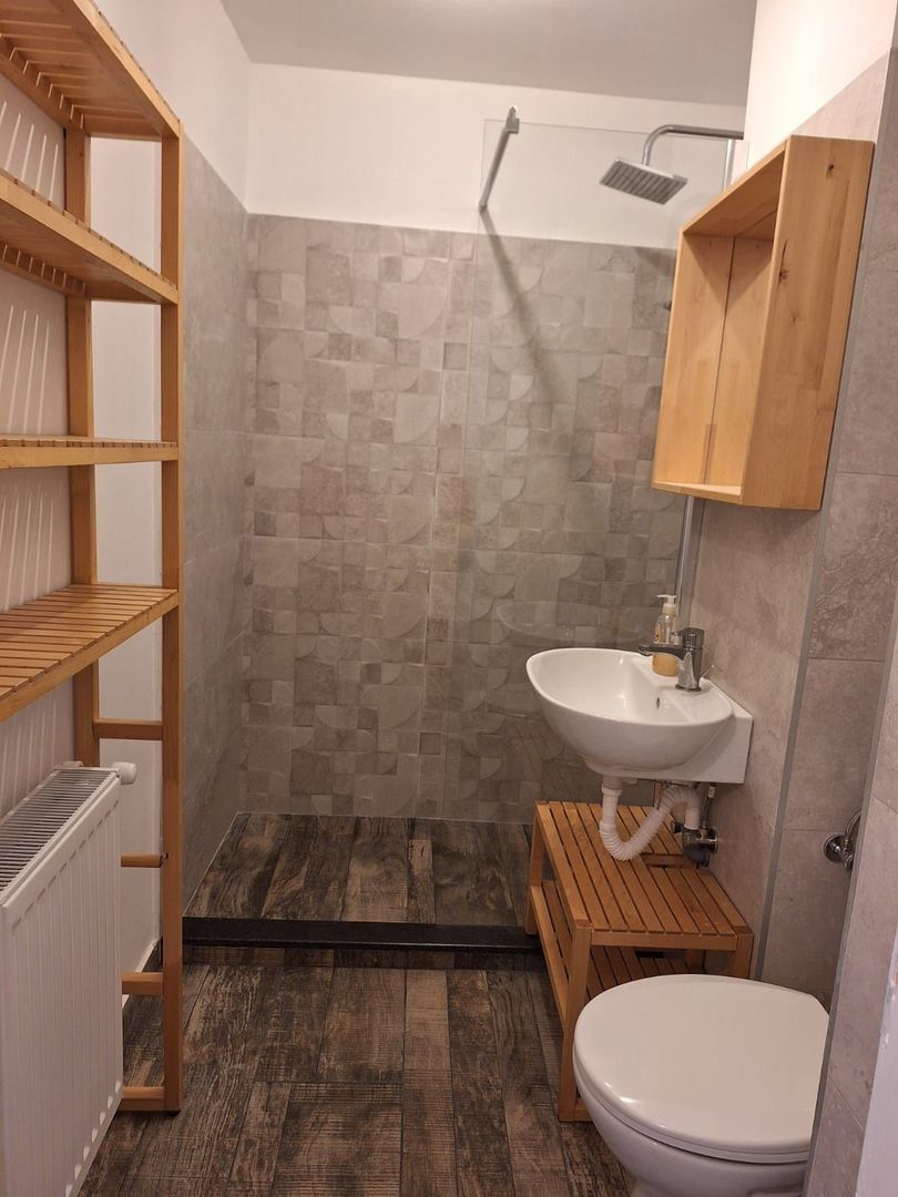 Vând apartament în micro 16 - Poză 4