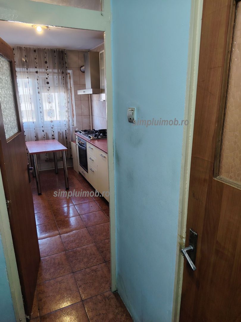 Apartament Metrou Aparatorii Patriei - 3 camere - Poză 4