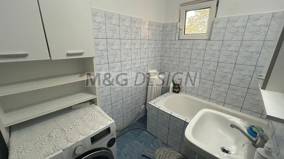 Apartament 5 camere zona U.M.T. - Poză 7