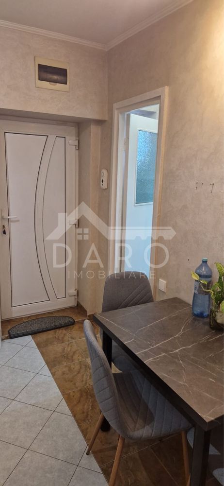 Garsoniera, Tudor - Poză 4