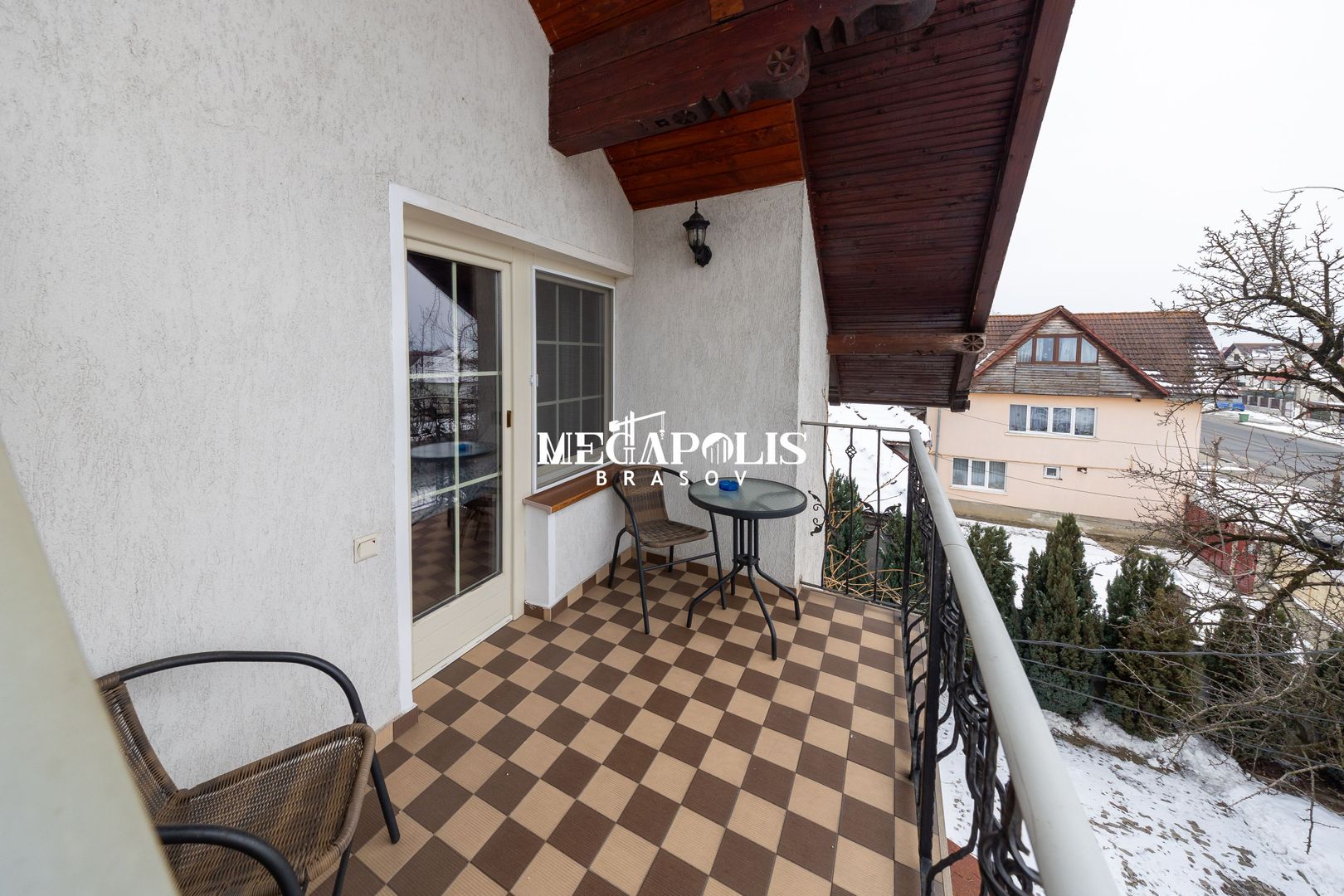 Pensiune de vânzare în Râșnov | 14 camere | 427 mp - Poză 32