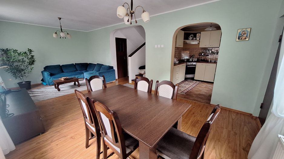 Superba Vilă 5 Camere Cartier Roșu Militari - Poză 1