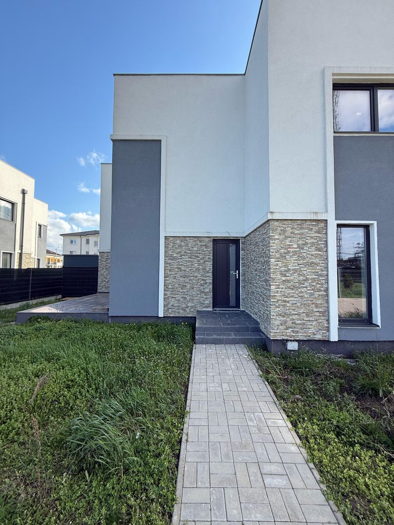 Apartament 3 camere pe 2 nivele în Braytim - Curte proprie generoasă - NOU - Poză 1