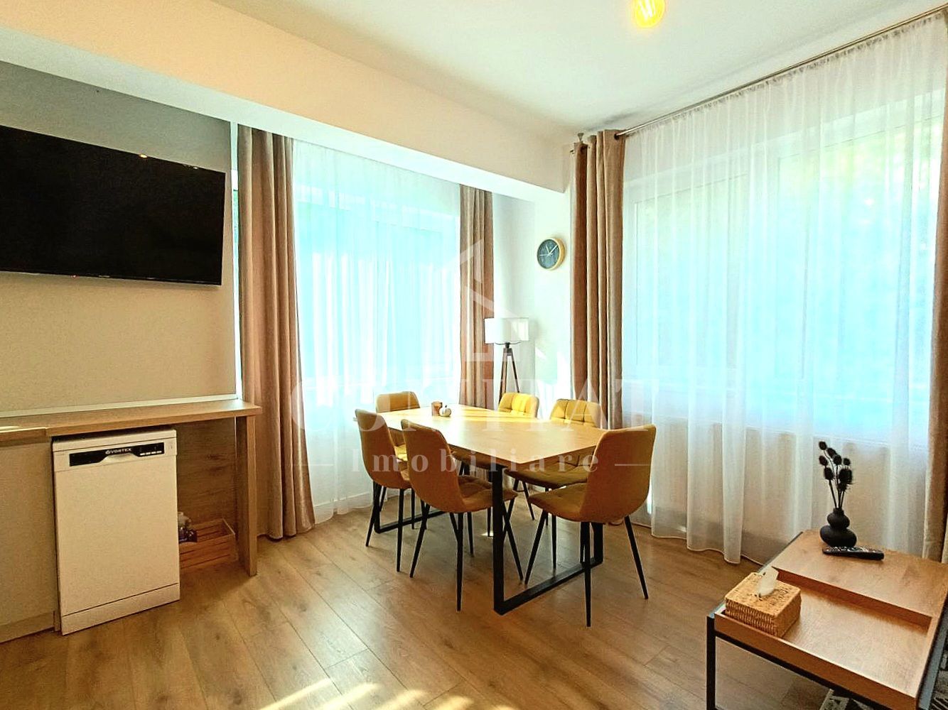 Apartament modern cu 3 camere | Loc de parcare | Zona Eroilor-Florești - Poză 1