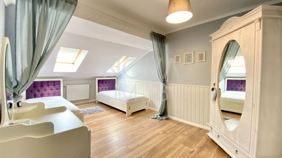 Apartament 3 camere, 2 bai, decomandat in Strand pentru inchiriat - Poză 4