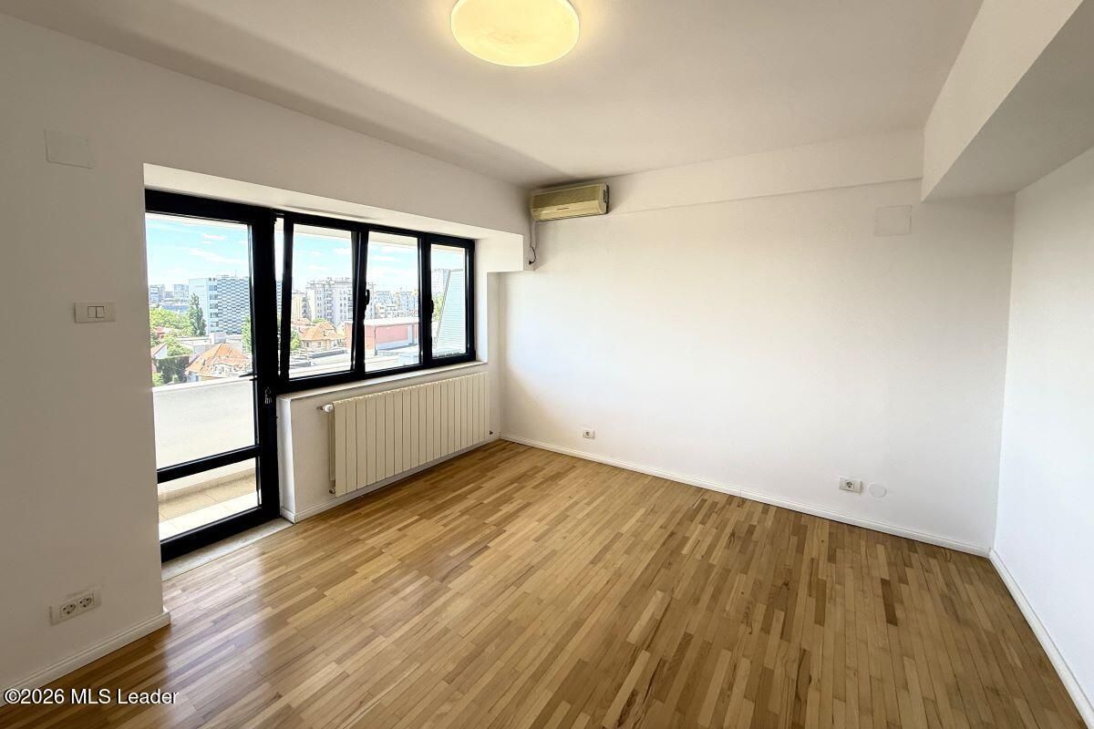 Polona - Duplex 256 mpu, 6 camere, etaje 6+7, panorama, terase 52 mp - Poză 12