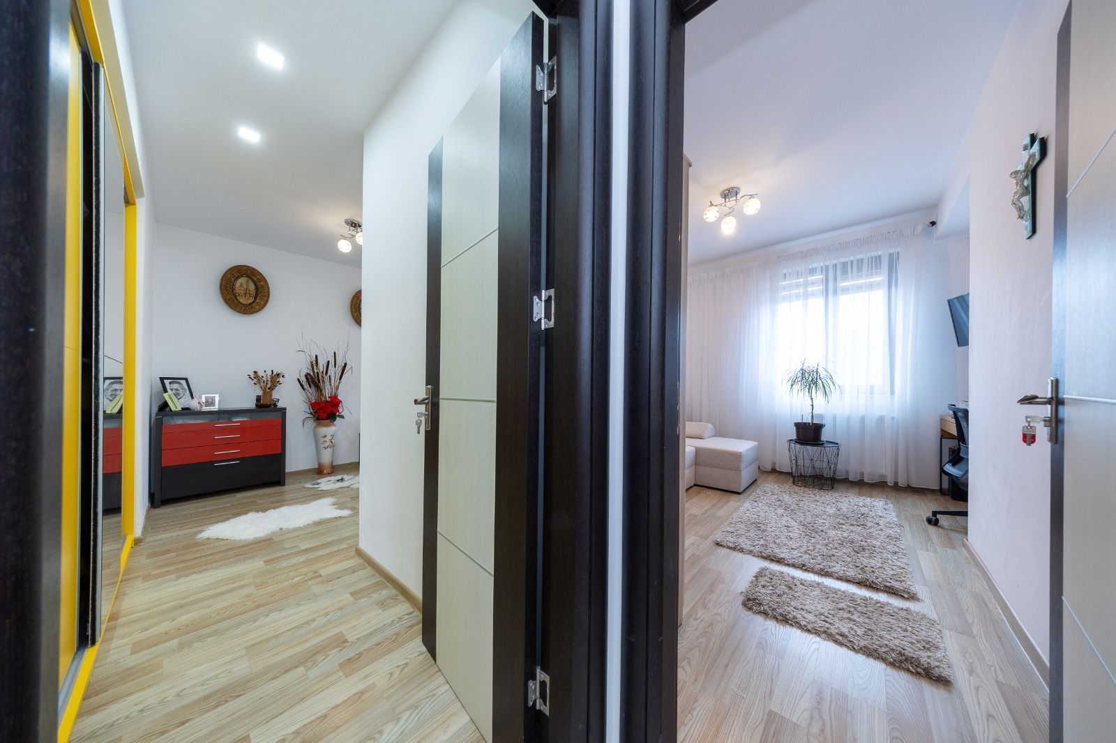 Apartament 3 camere, 82 mp+parcare si boxa-Isaran,Coresi - Poză 11