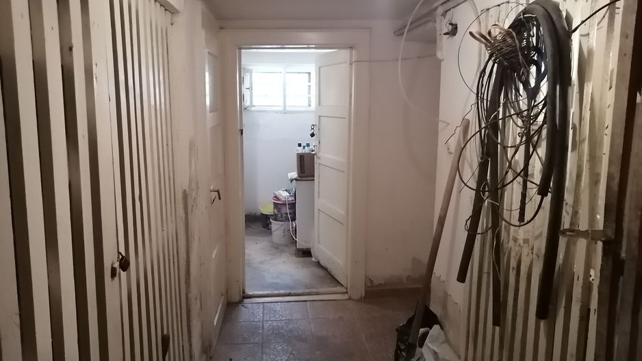 Casa in zona Sirul Livezii - Roata Norocului - Poză 4