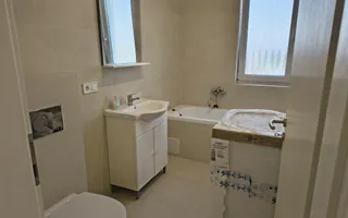 Apartament 3 camere, bloc nou, mobilat și utilat, parcare subterană - Poză 17