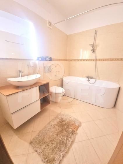Penthouse pe 2 nivele, 5 camere, 160 mp,3 bai, 75 mp terase cu panorama superba! - Poză 7