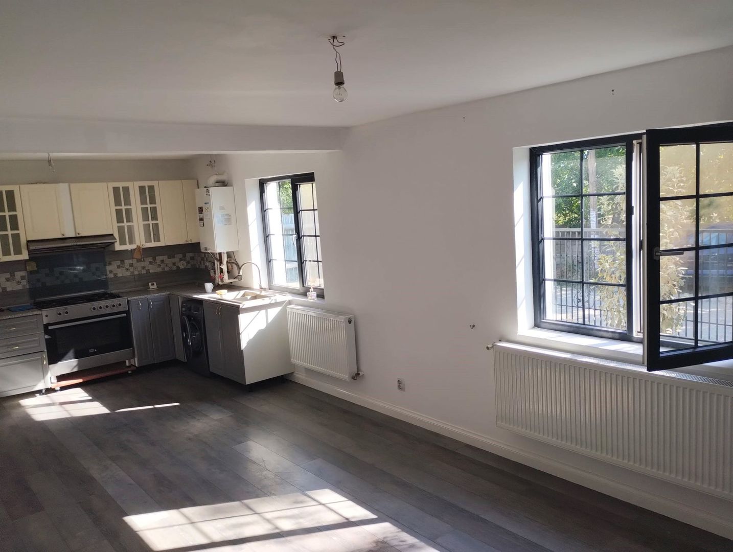 Casa individuala unde confortul întâlnește liniștea! - Poză 6