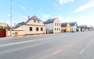 CASĂ DE VÂNZARE SIBIU TURNIȘOR, CURTE MARE, GARAJ, ACCES AUTO - Poză 1