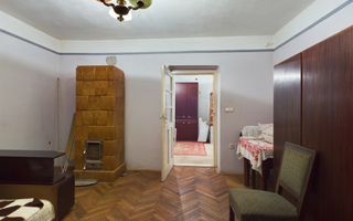 Casă cu teren generos la graniță cu România - Poză 3