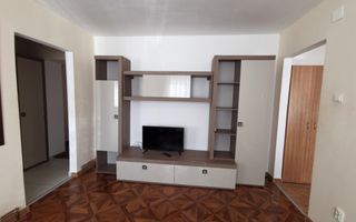 Apartament cu 2 camere de vânzare in Cetate - Poză 3