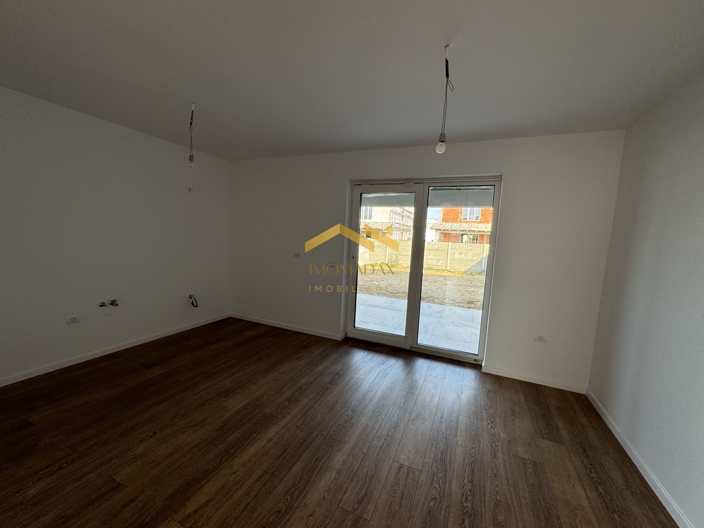 Bucovăț-Duplex P+E-4 Camere - Poză 22