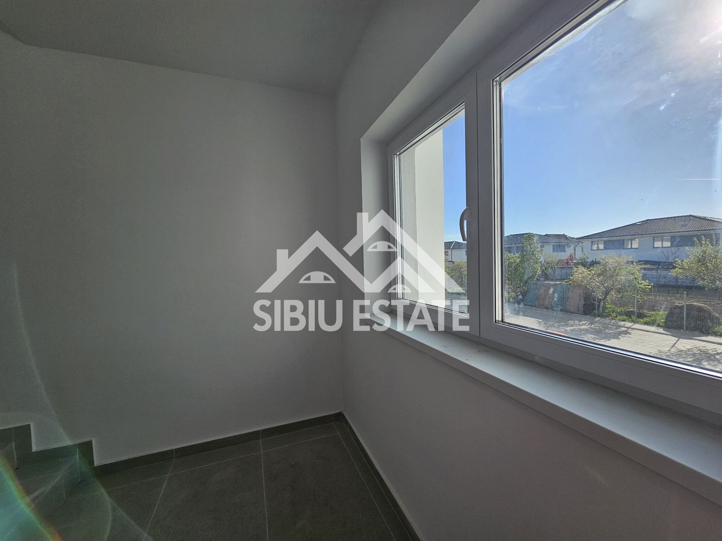 Apartament 3 camere, 2 bai, Sibiu Selimbar - Poză 8