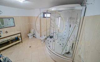 Lazu - Vila de vânzare compusă din P+1E+M. - Poză 31