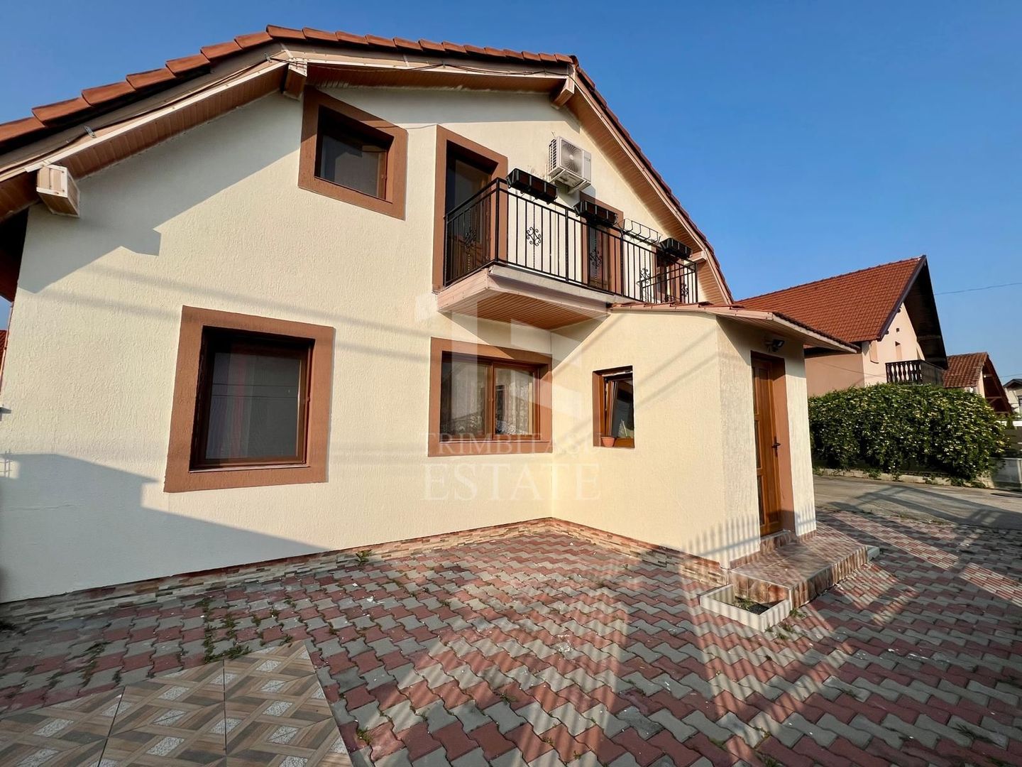 Casa individuala cu curte proprie de vanzare in Sacalaz COMISION 0% - Poză 1