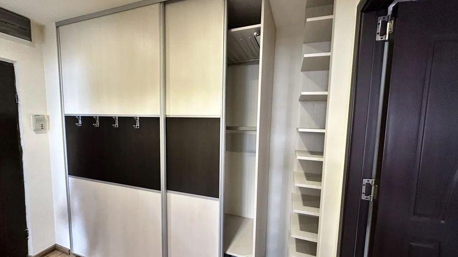 GARSONIERA DECOMANDATA MODERNA BLOC REABILITAT METROU GORJULUI - Poză 6