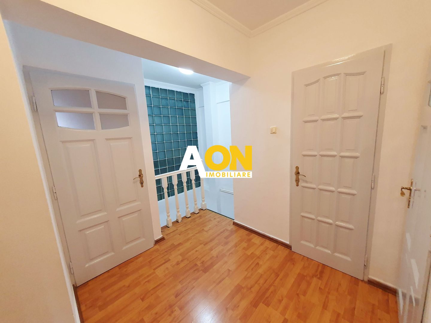 Apartament 4 camere, 97 mp utili, mobilat, utilat, et. 3, ultracentral - Poză 9