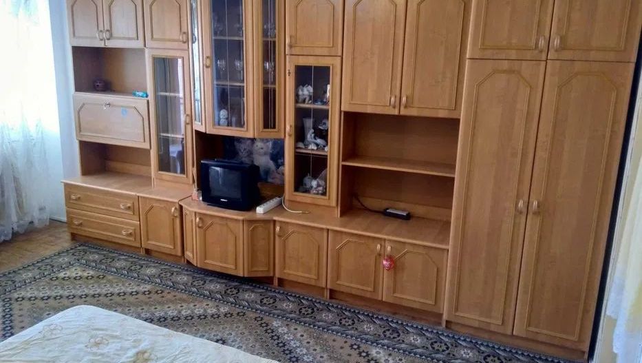 Garsonieră Mobilată și Utilată – Lumină Naturală și Posibilități Excel - Poză 6