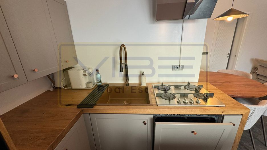 Apartament premium 3 camere + terasa Podul de Fier - Poză 16