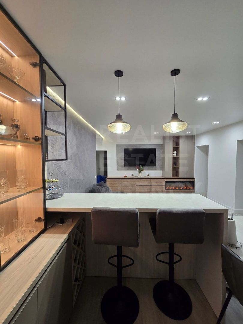 Chirie, apartament, 3 camere, str. Alexandru Vlahuţă, Rîșcani - Poză 1