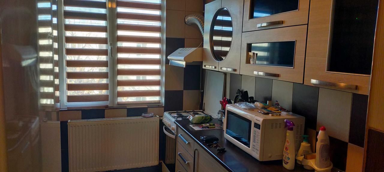 Vanzare Apartament 4 camere, Almasu Mare, Berceni. Teava Centrala in Bucatarie. - Poză 4
