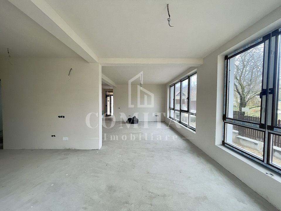 Casă cu 700 teren și garaj zona Scolii Feleacu - Poză 3