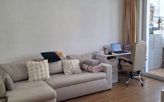 Apartament 2 camere decomandat, etaj 1, renovat parțial. - Poză 1