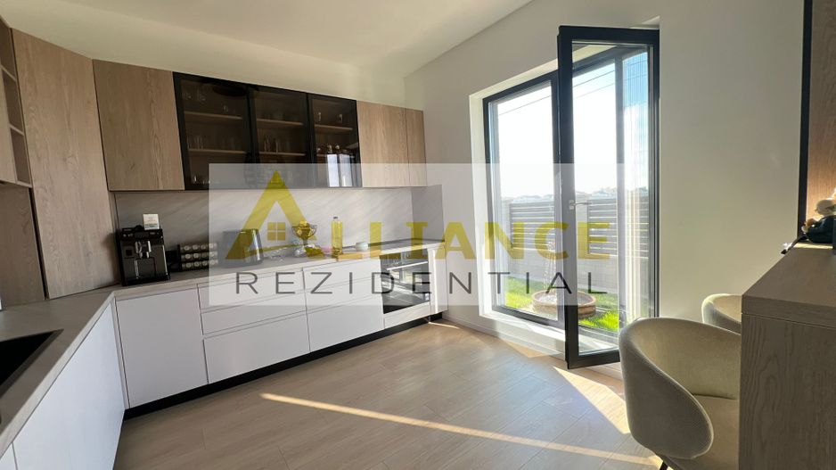 Casa individuala - 4 camere - 2 bai - la 5 min de RATB - Poză 10